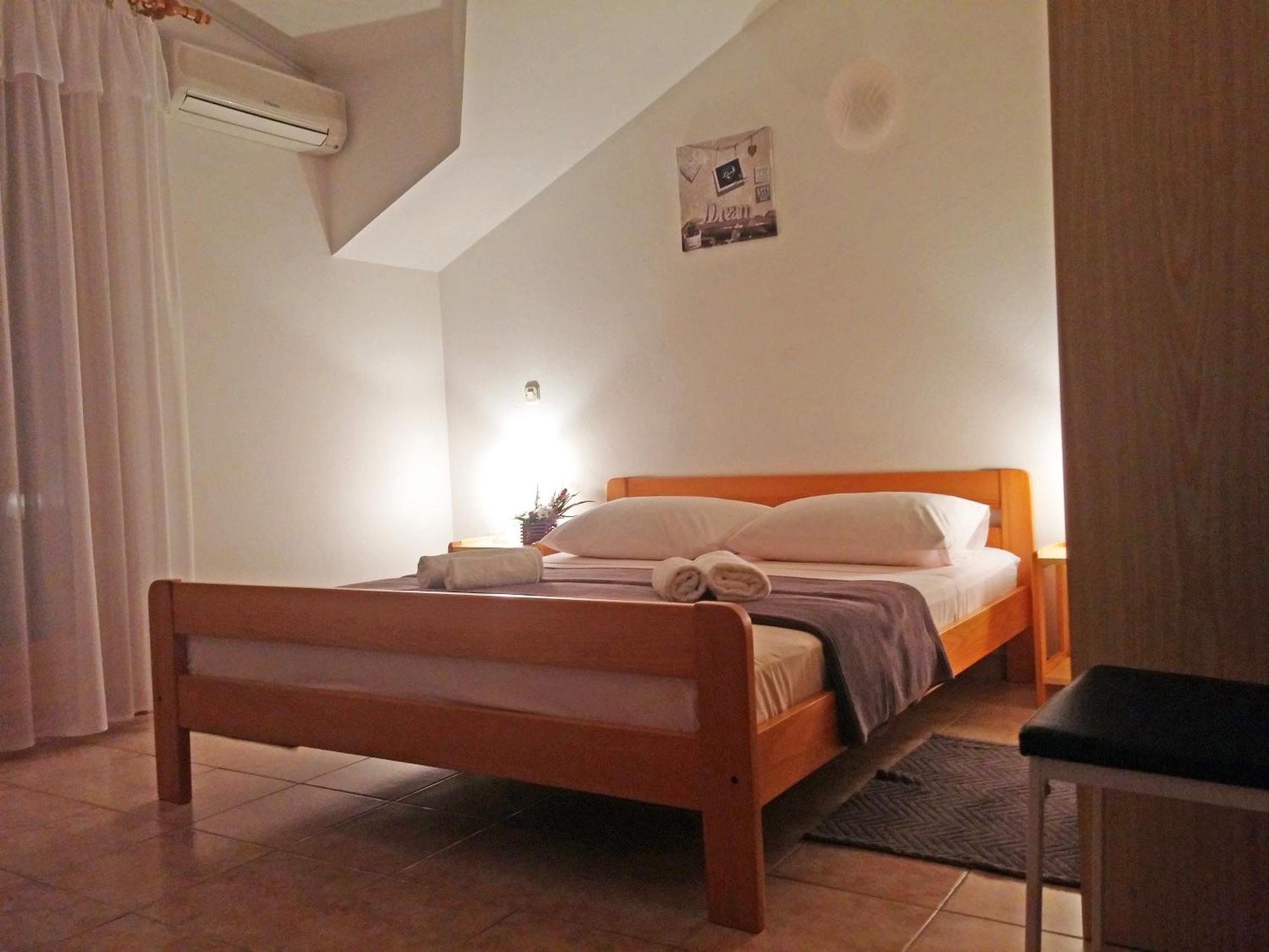 Apartments And Rooms Saric Ядрія Екстер'єр фото