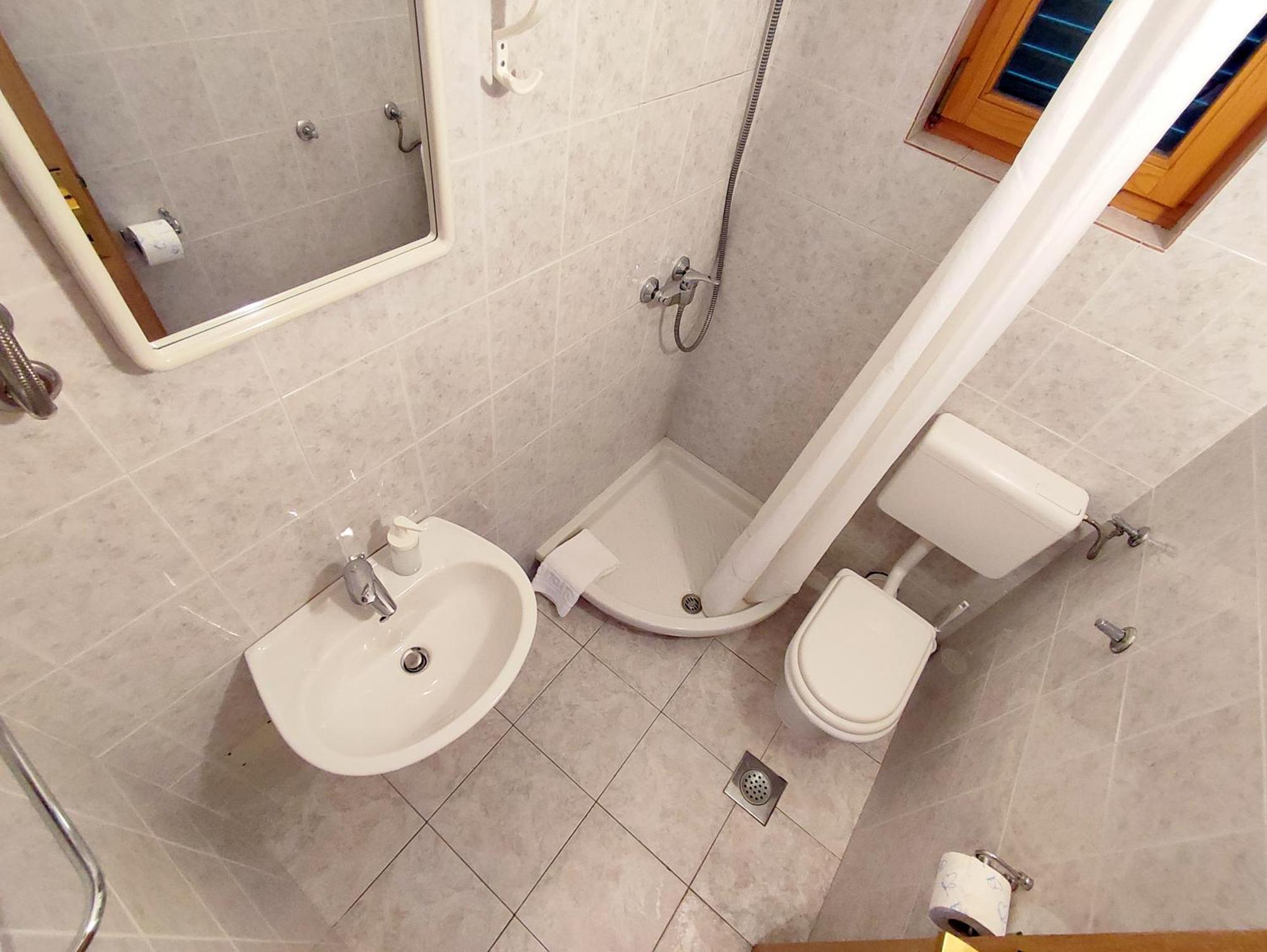 Apartments And Rooms Saric Ядрія Екстер'єр фото